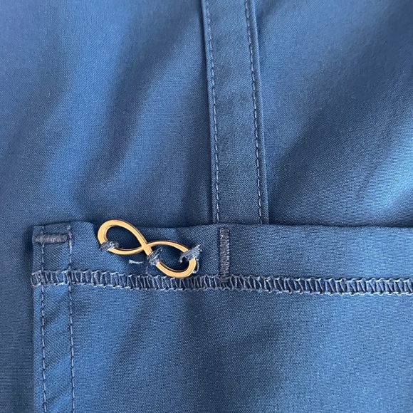 Cherokee Infinity Teal Scrub Set - Picture 2 of 3